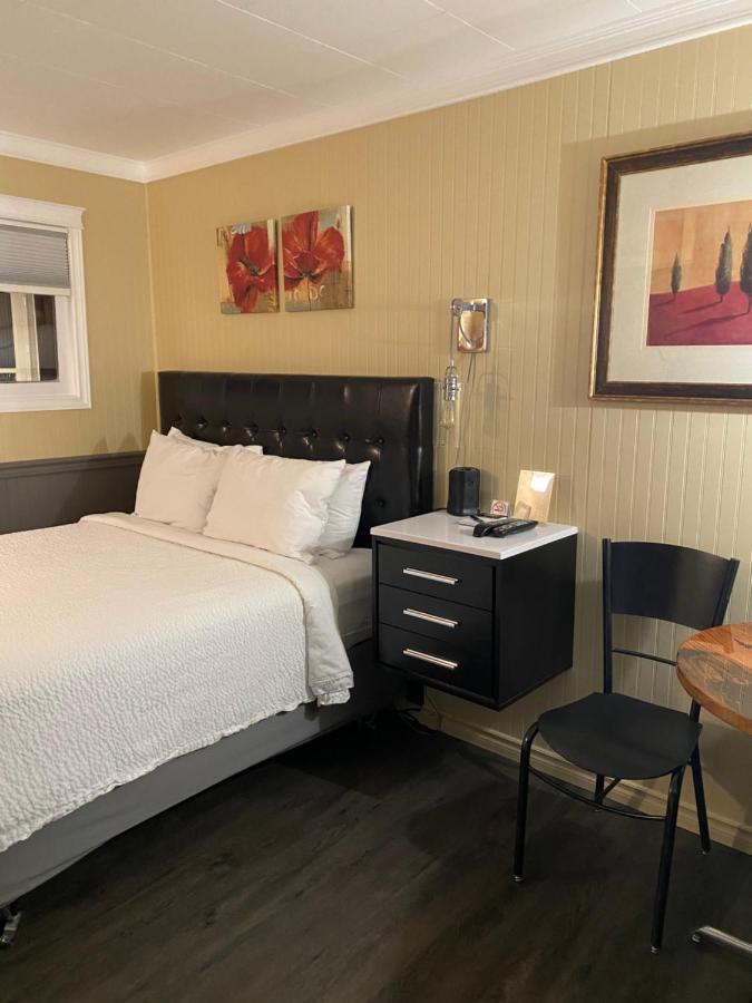 Oreland Motel Flin Flon Bagian luar foto
