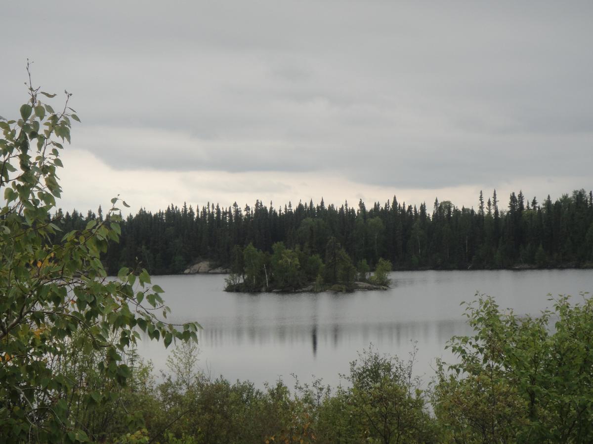 Oreland Motel Flin Flon Bagian luar foto