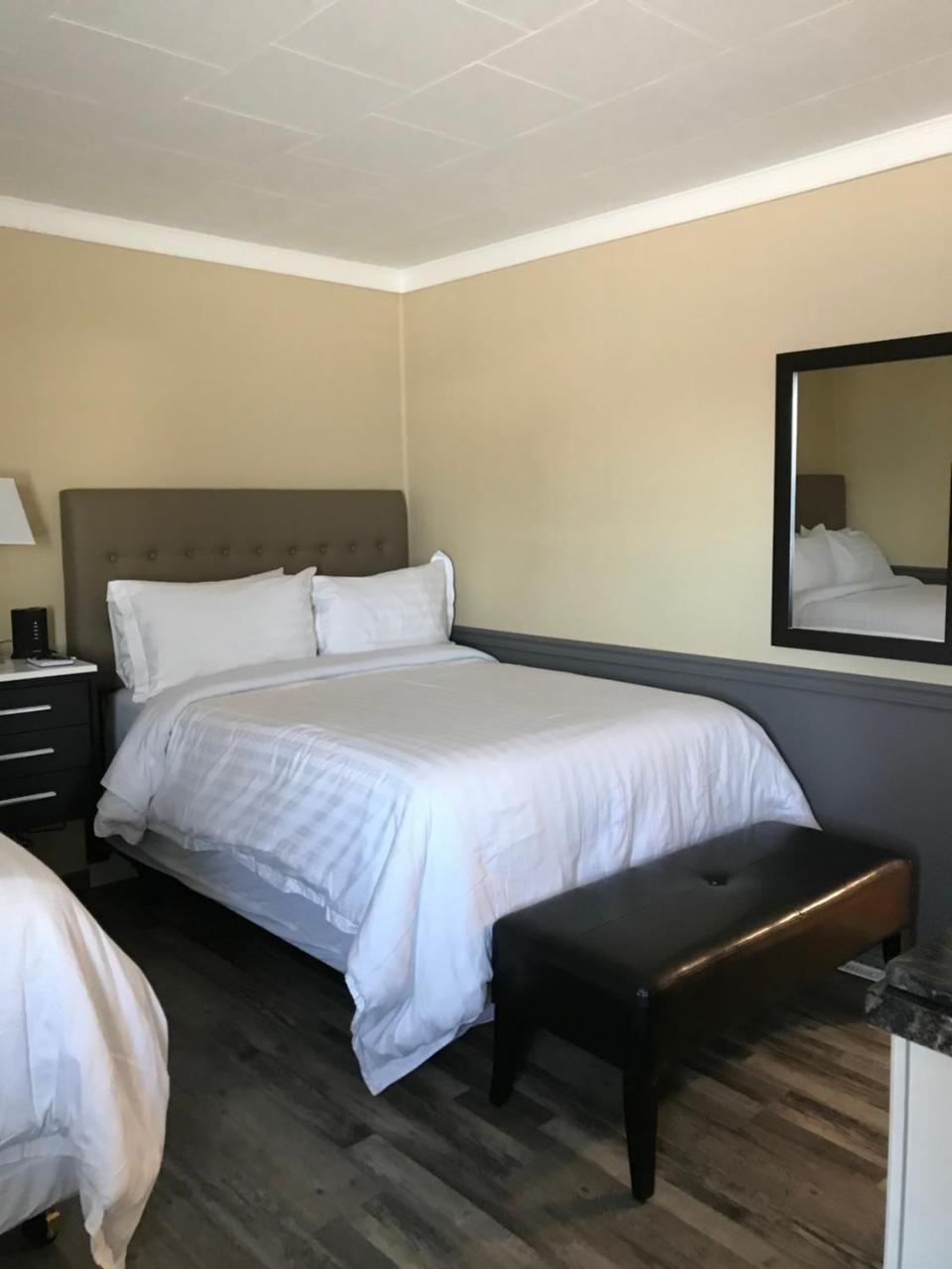 Oreland Motel Flin Flon Bagian luar foto